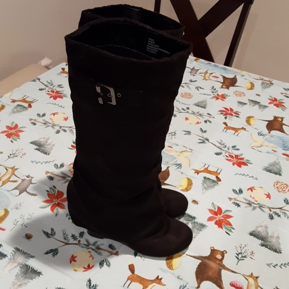 Black suede wedge boots
